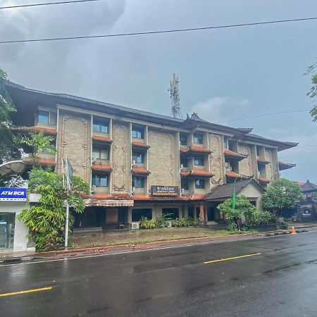 Urbanview Hotel Taman Suci Denpasar  Ngoại thất bức ảnh