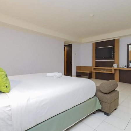 Urbanview Hotel Taman Suci Denpasar  Ngoại thất bức ảnh