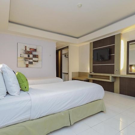 Urbanview Hotel Taman Suci Denpasar  Ngoại thất bức ảnh