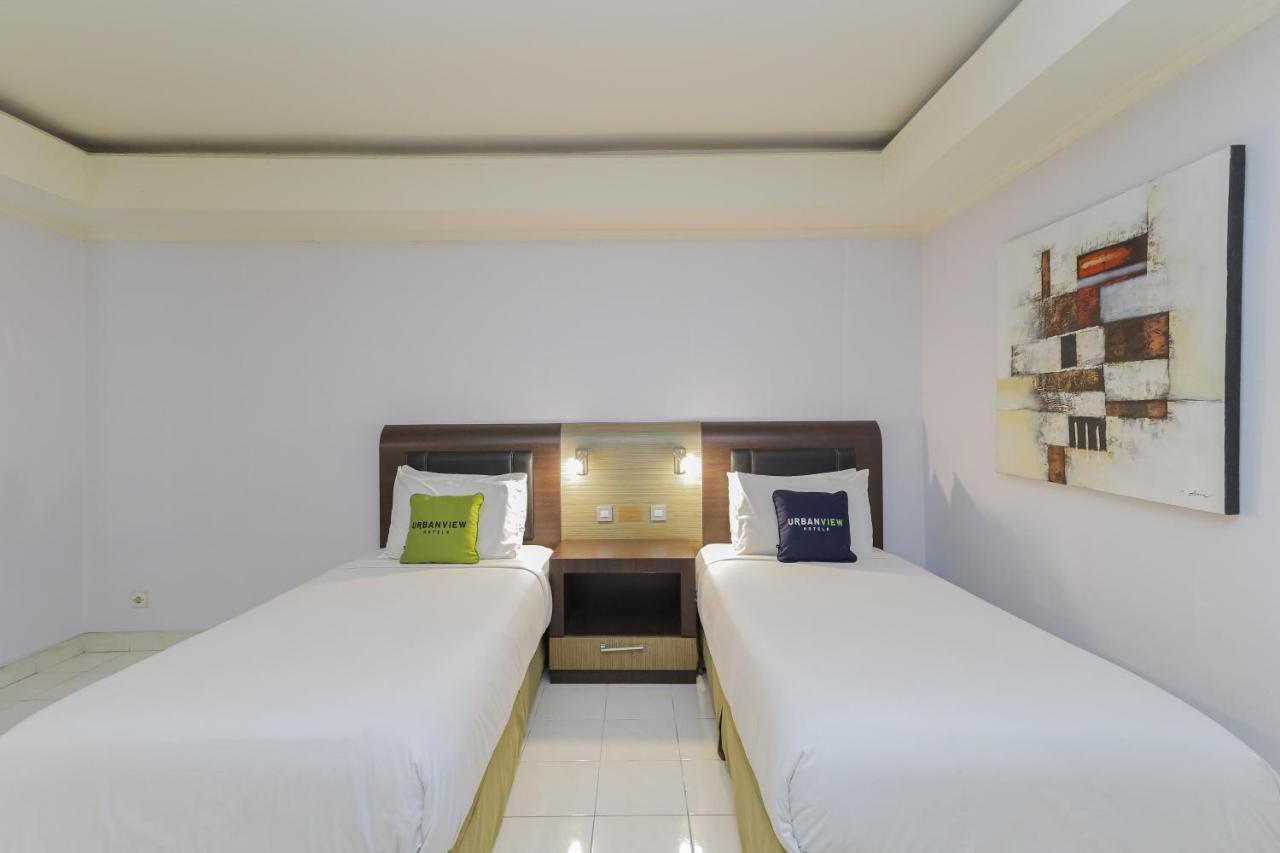 Urbanview Hotel Taman Suci Denpasar  Ngoại thất bức ảnh