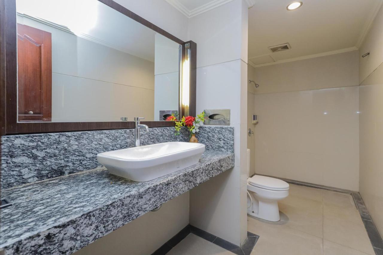 Urbanview Hotel Taman Suci Denpasar  Ngoại thất bức ảnh